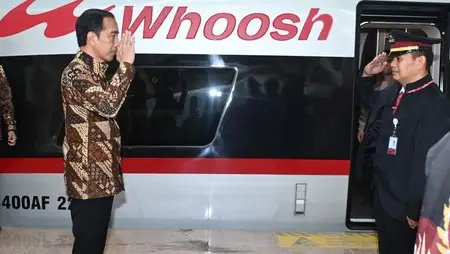 10 Tahun Kepemimpinan Jokowi, Kereta Api Indonesia Lebih Maju lalu Modern