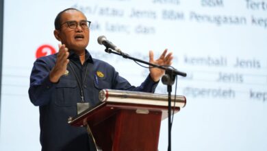 BPH Migas penghargaan sosialisasi surat rekomendasi BBM pada waktu Jatim Fest 2024