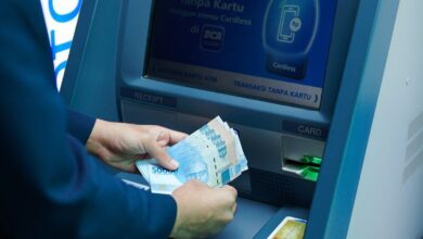 Syarat juga cara tarik tunai tanpa kartu di ATM Bank BCA