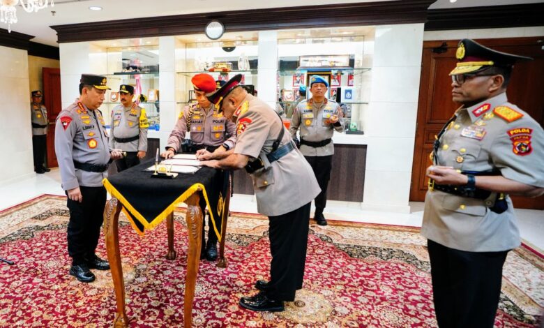 Profil Mathius Derek Fakhiri, cagub Papua pada Pemilihan Kepala Daerah 2024