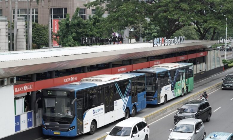 Gaji kemudian prasyarat jadi sopir bus Transjakarta