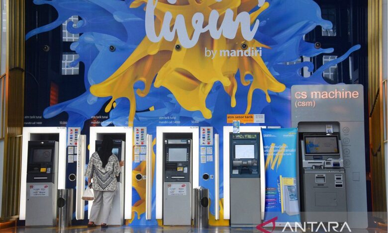 Cara tarik tunai tanpa kartu fisik pada ATM Bank Mandiri