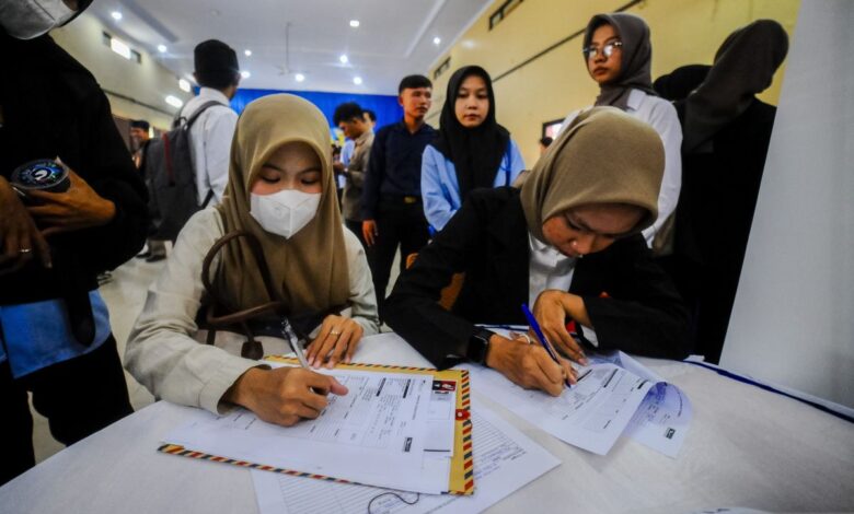 Contoh surat pengalaman kerja tak lama kemudian elemennya yang yang disebutkan harus Anda tahu