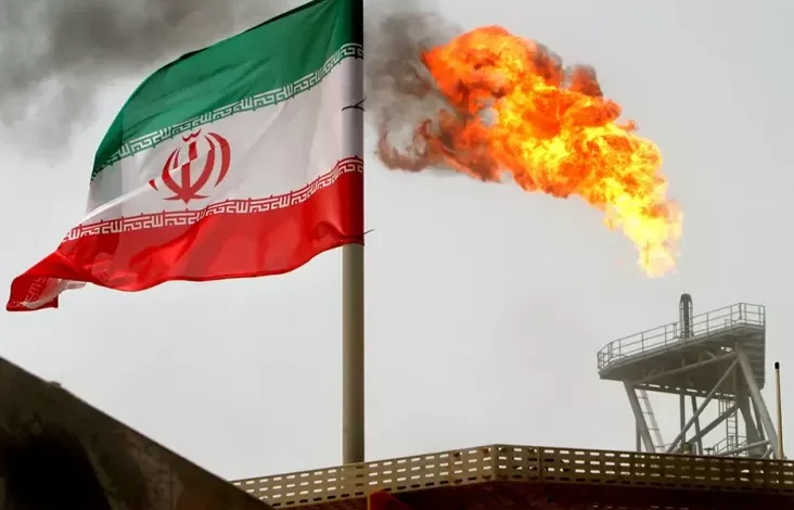 Negeri Paman Sam Kembali Bela Israel, Armada Pengangkut Minyak Iran Dihantam Sanksi