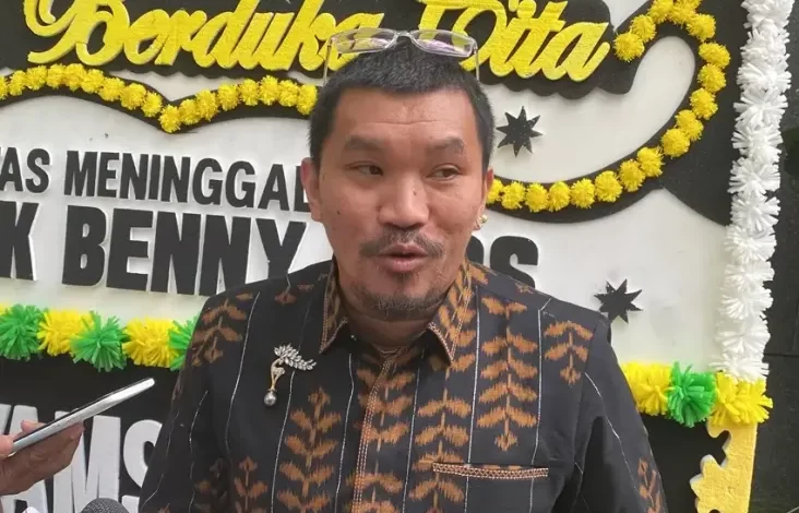 Benny Laos pada Mata Komika Mongol Stres: Orangnya Suka Bercanda