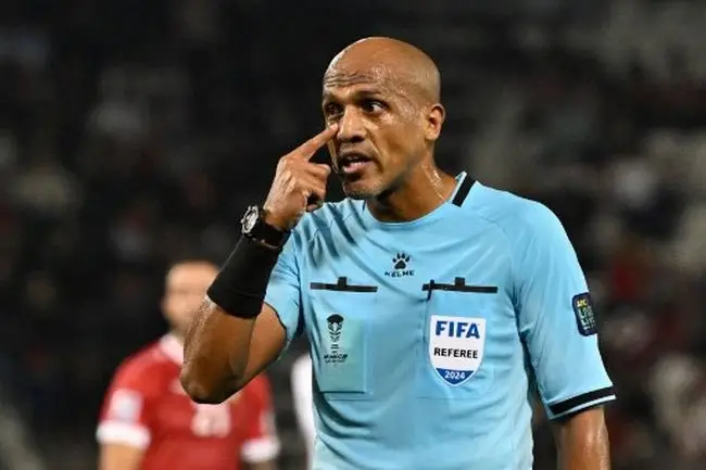 Berapa Gaji Ahmed Al Kaf, Wasit yang digunakan mana Merampok Kejayaan Timnas Indonesia Lawan Bahrain?