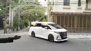 Berjumpa 1,5 Jam, Prabowo Tinggalkan Rumah Jokowi