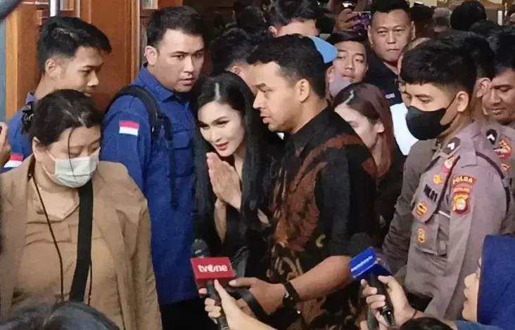 Dicecar Hakim persoalan Pekerjaan Harvey Moeis, Sandra Dewi Ngotot Jawab Pengusaha Batu Bara