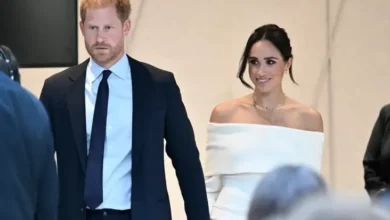 Diisukan Cerai dengan Meghan Markle, Pangeran Harry Sering Menyendiri di dalam area Kafe
