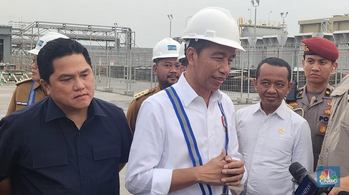 Cerita Jokowi Tak Berdaya Hadapi Manuver Bahlil Lahadalia