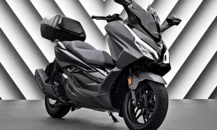 Honda Forza 125 Facelift Diperkenalkan, Inilah Penantang Suzuki Burgman 125