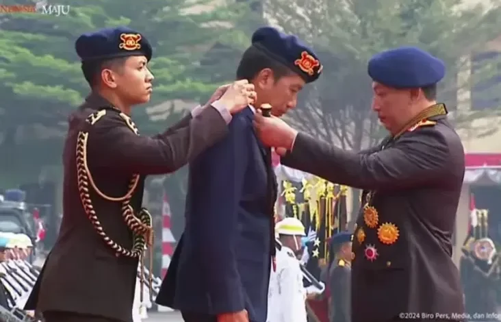 Jokowi Dianugerahi Medali Loka Praja Samrakshana Polri, Ini adalah adalah Artinya