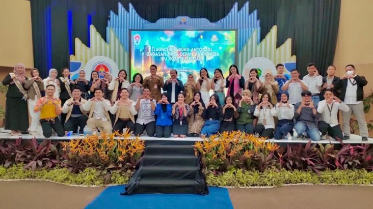 Kemenpora dan juga juga Gerbangtara Pengenalan Buku Antologi Gagasan Masa Depan Anak Muda IKN