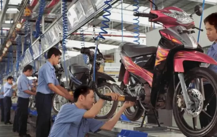 Kenapa Orang Indonesia Masih Beli Motor India? Hal ini Alasannya!