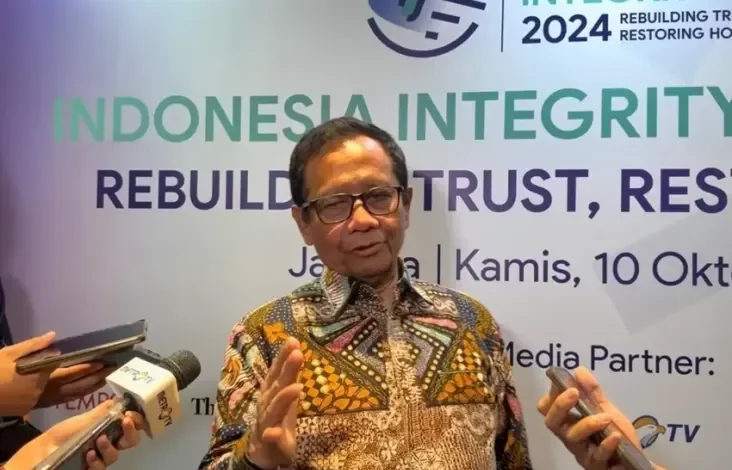 Mahfud MD Siap Hadiri Pelantikan Prabowo-Gibran jikalau Diundang