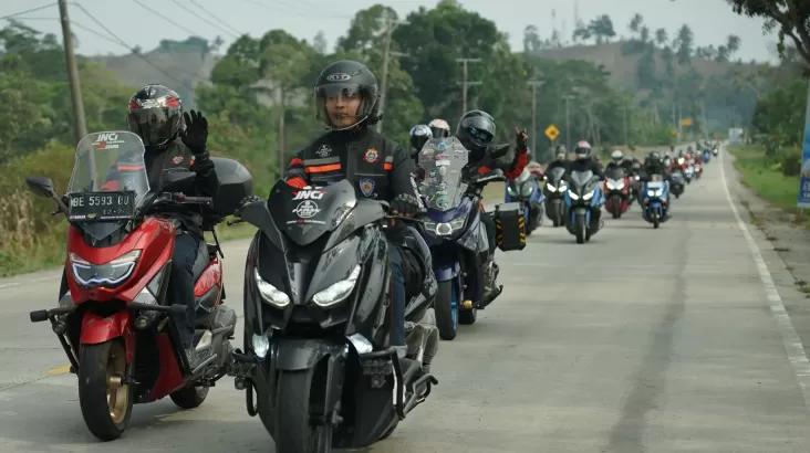 Pandemi Lewat, Penjualan Sepeda Motor dalam tempat Indonesia Melesat! AISI Optimis Capai 6,5 Juta di dalam tempat 2024