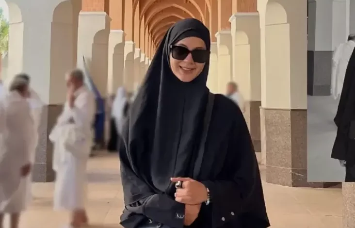 Paula Verhoeven Umrah Bareng Siapa? Berangkat ke Tanah Suci Tanpa Baim Wong