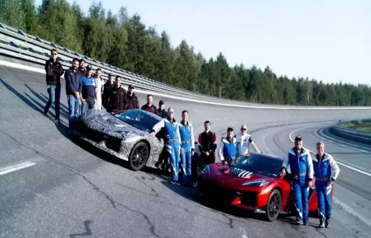 Pecahkan Rekor, Chevrolet Corvette ZR1 Melesat 375 Km per Jam