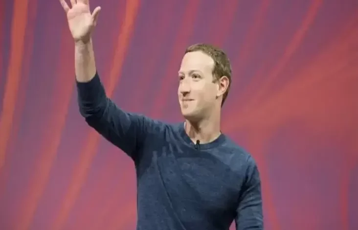 Prediksi Mark Zuckerberg: Kacamata Pandai Gantikan Smartphone pada 2030