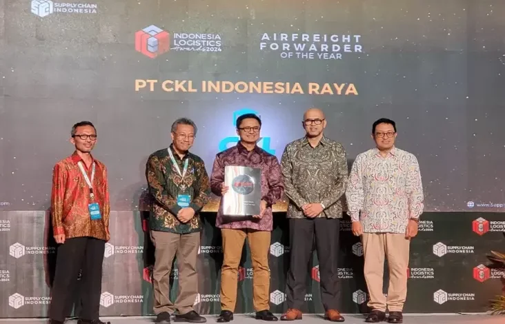 PT CKL Indonesia Raya Raih Penghargaan Airfreight Forwarder of the Year