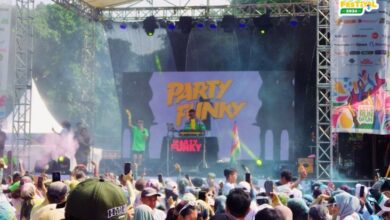 Surabaya Color Run Festival 2024: Ditaburi Warna, Dipenuhi Semangat!
