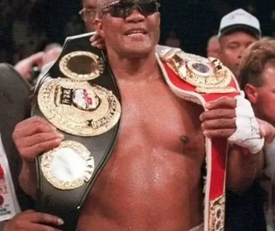 3 Kehebatan George Foreman hingga Menjelma Juara Kelas Berat Tertua