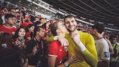 3 Potret Luna Bijl Peluk Maarten Paes usai Laga Timnas Indonesia vs Arab Saudi