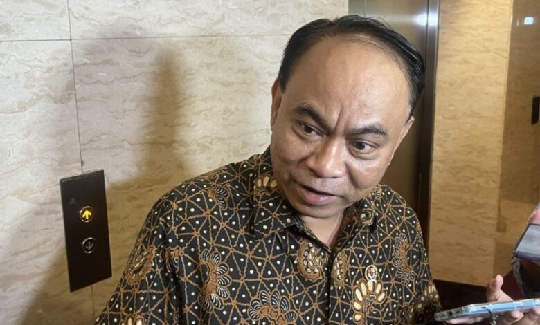 Budi Arie dorong proses pengolahan lebih banyak lanjut item susu untuk membantu kegiatan MBG