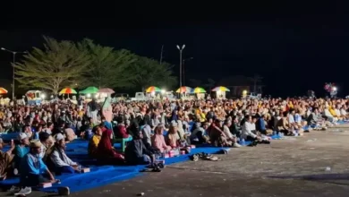 Ahmad Ali Berbaur dengan Ribuan Publik Parigi Hadiri Maulid Akbar pada di Eks Lokasi Sail Tomini