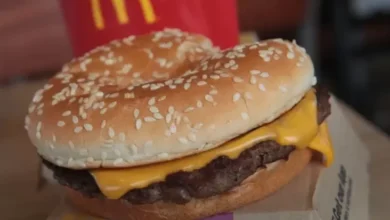 Bawang Bombai Jadi Informan Bakteri E. Coli di area tempat Burger McD