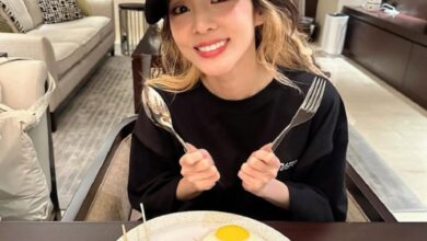 Girangnya Sandara Park Makan Nasi Goreng usai Konser 2NE1 di tempat pada Ibukota