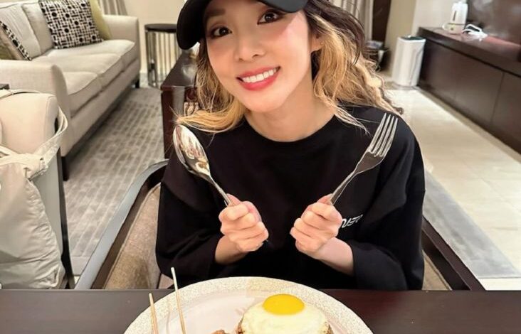 Girangnya Sandara Park Makan Nasi Goreng usai Konser 2NE1 di tempat pada Ibukota