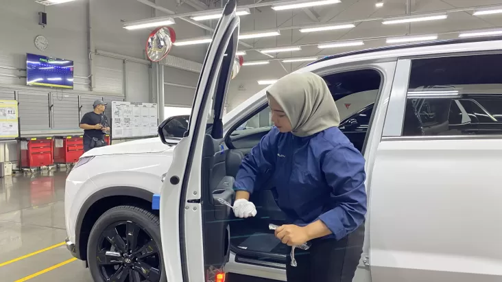 Lebih Sabar kemudian Teliti, Alasan Hyundai Percayakan Pekerja Wanita Lakukan Pengecekan Akhir pada Pabrik