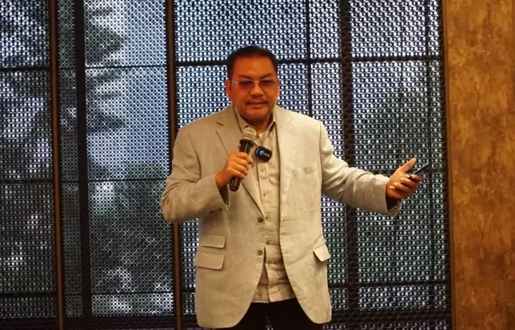 LSI Denny JA Menyajikan Quick Count pemilihan kepala tempat 2024 Live pada pada Facebook