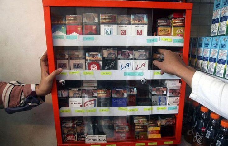 Menakar Pengaruh Bidang Bisnis dari Kebijakan Kemasan Rokok Polos Tanpa Merek