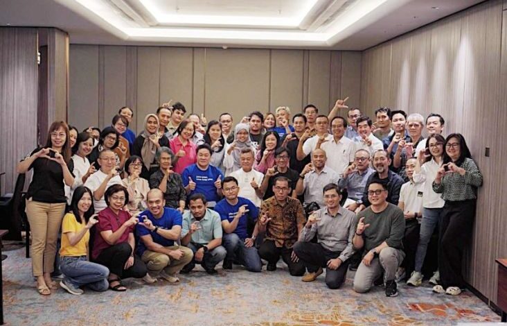 MNC Sekuritas Pusat Semarang Gelar Outlook Bursa 2025 Trading For Living, Investing For Wealth