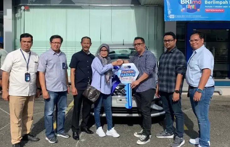 Panen Hadiah Simpedes BRI Kantor Unit Radio Dalam, Bagi-bagi Mobil juga juga Motor