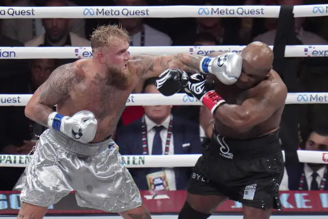 Pertarungan Mike Tyson vs Jake Paul Pecahkan Rekor 60 Juta Penonton
