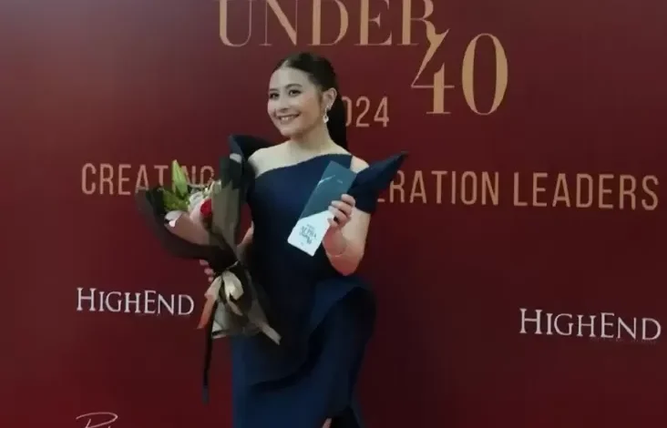 Prilly Latuconsina Tak Ingin Kilat Puas Meraih Penghargaan The Alpha Under 40