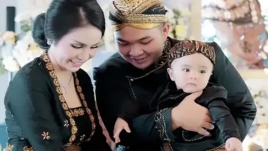 Profil kemudian Biodata Nicola Reza Samudra, Suami Momo Geisha yang mana yang disebutkan Hadiahi Anak Lapangan Futsal Berstandar FIFA