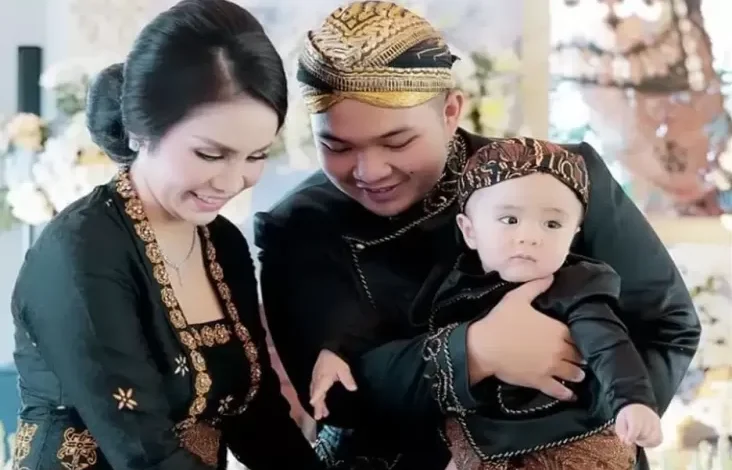 Profil kemudian Biodata Nicola Reza Samudra, Suami Momo Geisha yang mana yang disebutkan Hadiahi Anak Lapangan Futsal Berstandar FIFA