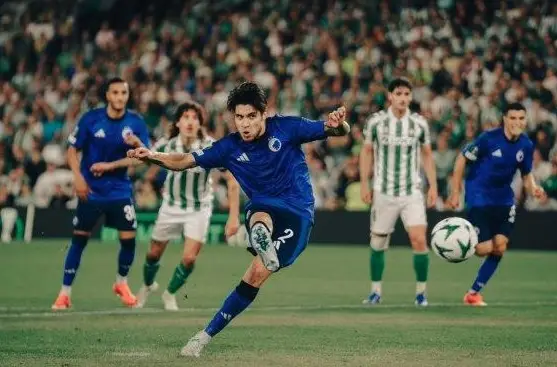 Sejarah! Kevin Diks Orang Indonesia Pertama Cetak Gol di tempat tempat Kejuaraan Pertemuan Eropa
