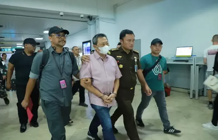 Siapa Hendry Lie yang tersebut digunakan Diringkus Kejagung dalam di Soetta? Hal ini Profil, Kekayaan, dan juga Proses Hukumnya