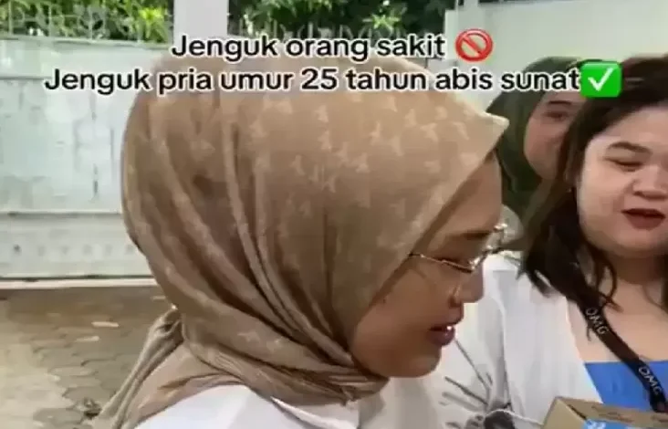 Sunat di Umur 25 Tahun, Pria Ini adalah adalah Bingung Dijenguk Mendadak Teman-teman Wanitanya