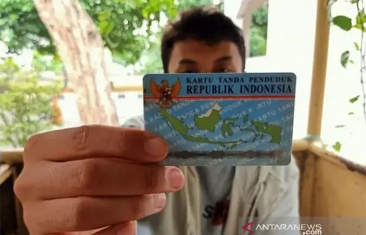 Selfie dengan KTP Bisa Bikin Bangkrut? Hal ini adalah Faktanya!