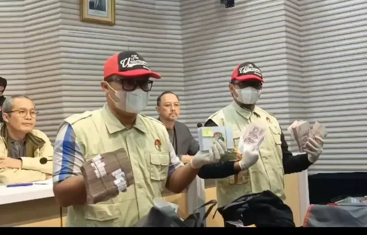 Tetapkan Gubernur Bengkulu Tersangka, KPK Sita Uang Rp7 Miliar