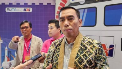 Tiket Pesawat Mahal, Kemenparekraf Dorong KAI Tambah Kapasitas Perjalanan