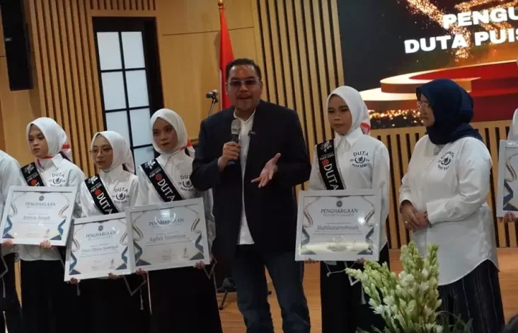 11 Duta Puisi Esai Dilantik, Siap Bertugas pada pada Seluruh Indonesia