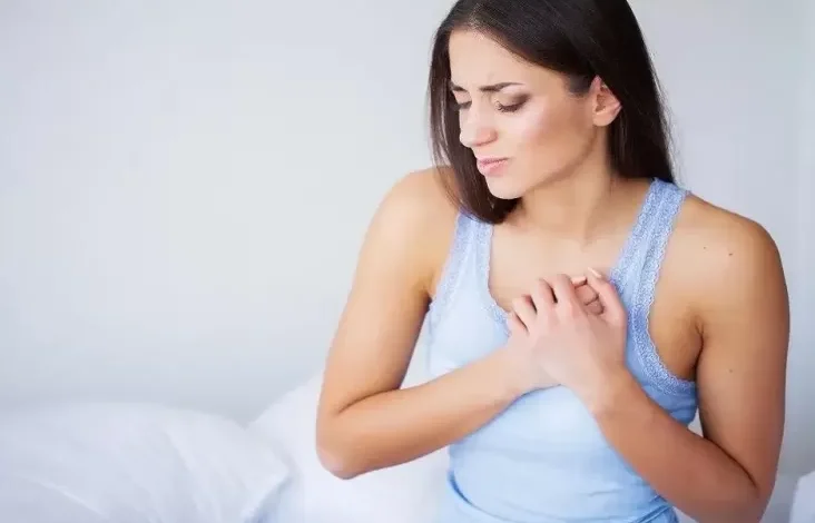 4 Tanda Awal Kanker Payudara Wanita Berusia 20-an, 30-an dan juga juga 40-an