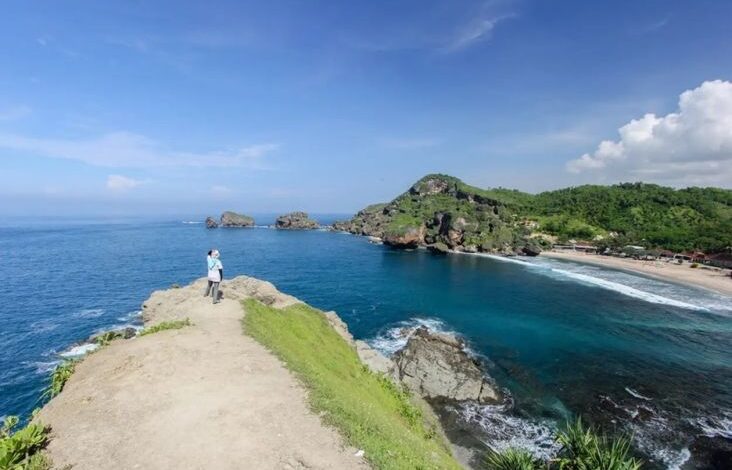 5 Pantai Pasir Putih Terindah Yogyakarta, Pemandangannya seperti pada tempat Luar Negeri